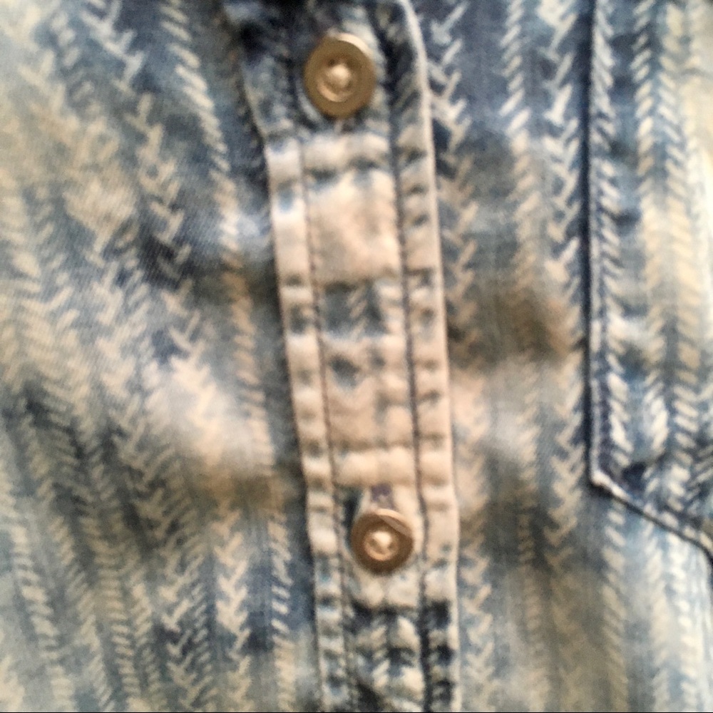 Anthropologie | Cloth & Stone Soft Chambray Button Down Slvless Top Festival EUC - Picture 12 of 16